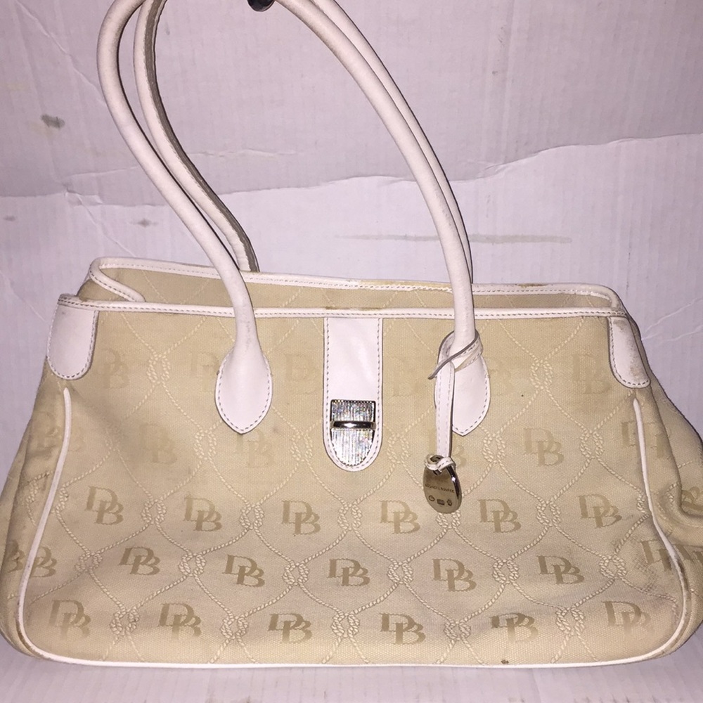 D&B three compartment bag